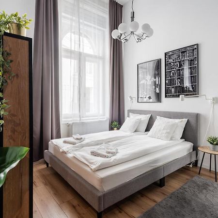 E32 - Oktogon Panorama Suite - Best Location - By Bqa Budapest Eksteriør billede