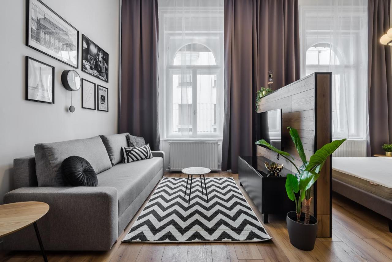 E32 - Oktogon Panorama Suite - Best Location - By Bqa Budapest Eksteriør billede